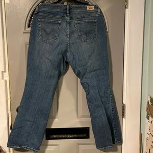 Women’s Levi’s 542 flare